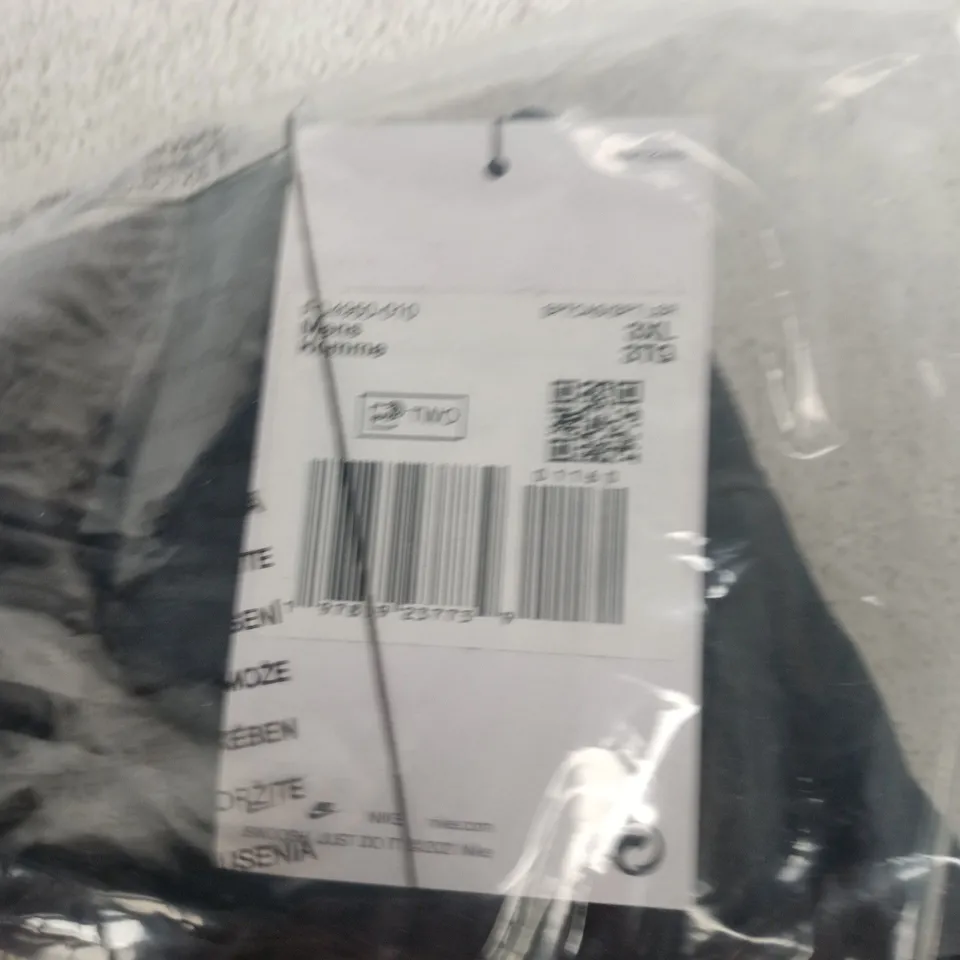 NIKE BLACK CASUAL SHORTS - SIZE 3XL