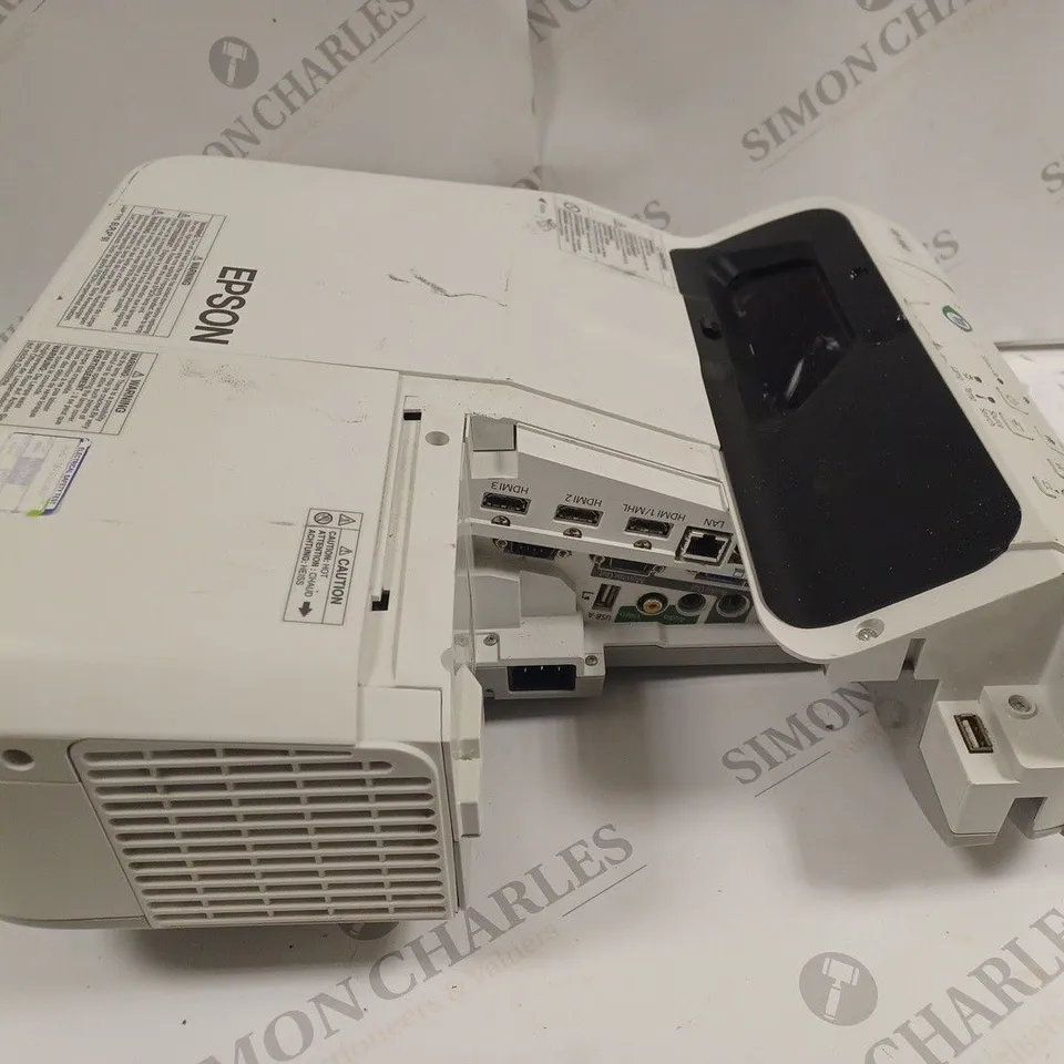 UNBOXED EPSON EB-680 LCD PROJECTOR