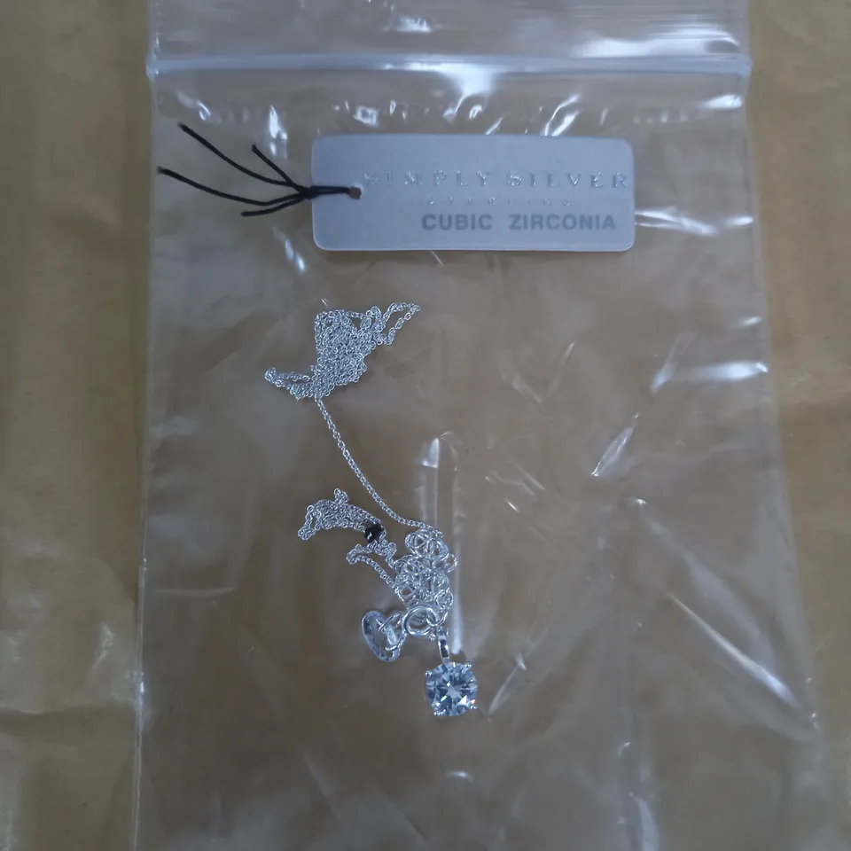 SIMPLY SILVER STERLING SILVER 925 ROUND BRILLIANT PENDANT NECKLACE