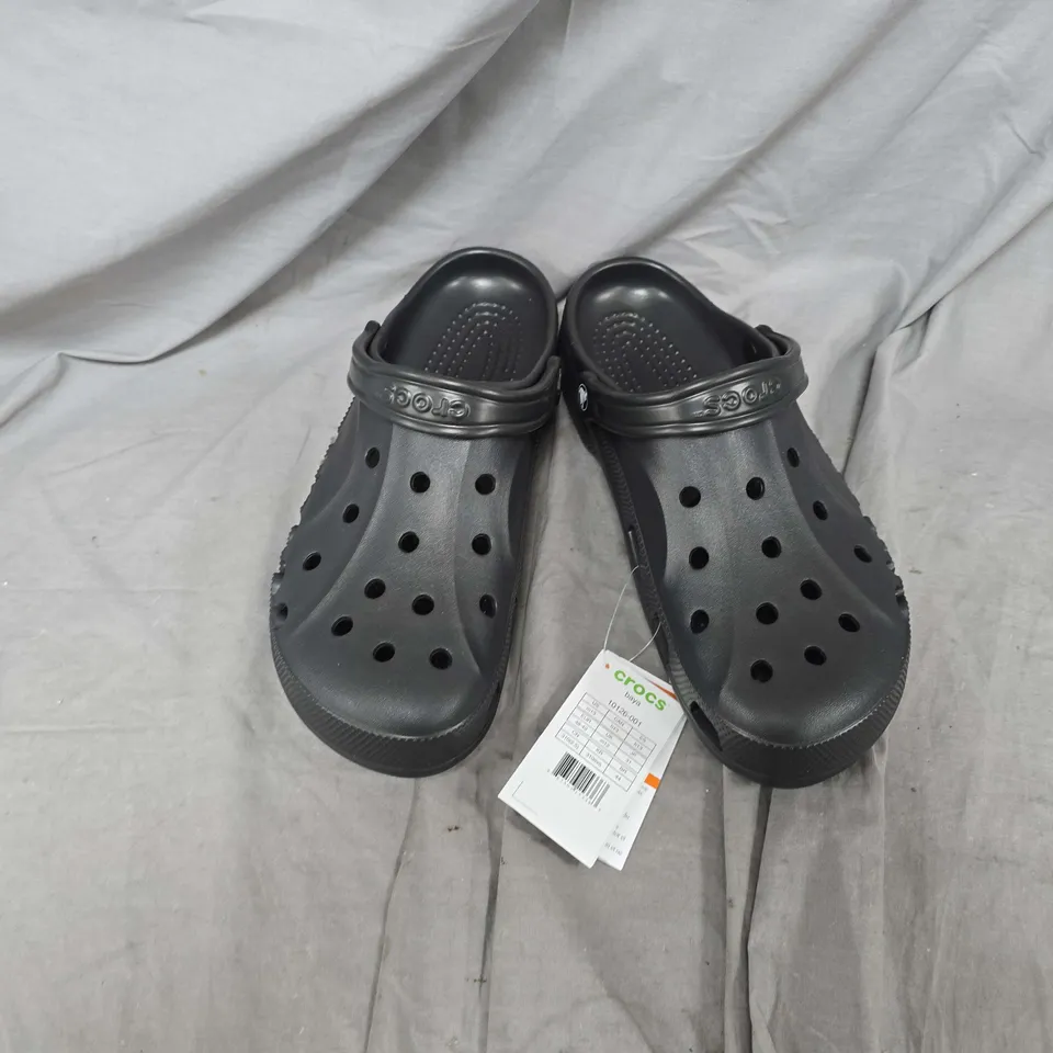 UNBOXED PAIR OF CROCS BAYA CLOGS IN BLACK - UK M12