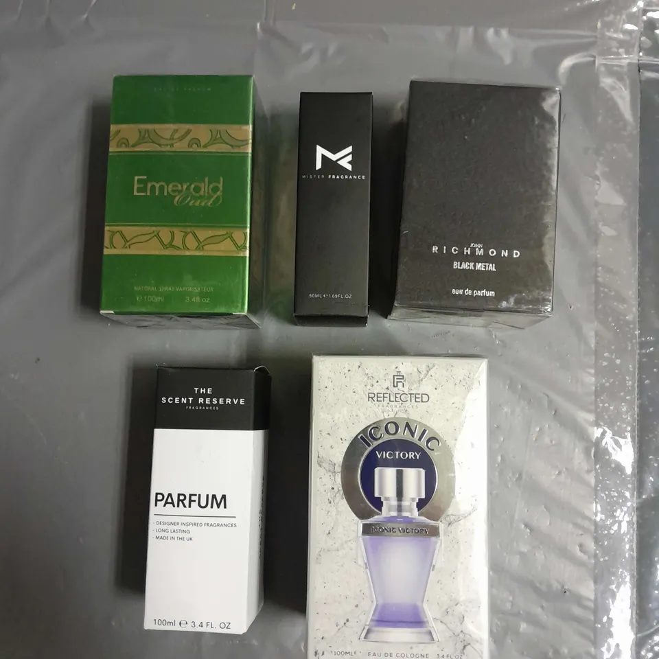 BOX OF APPROXIMATELY 5 ASSORTED BOXED FRAGRANCES TO INCLUDE - REFLECTED ICONIC VICTORY - JOHN RICHMOND BLACK METAL - &ATTAR EMERALD OUD - ETC