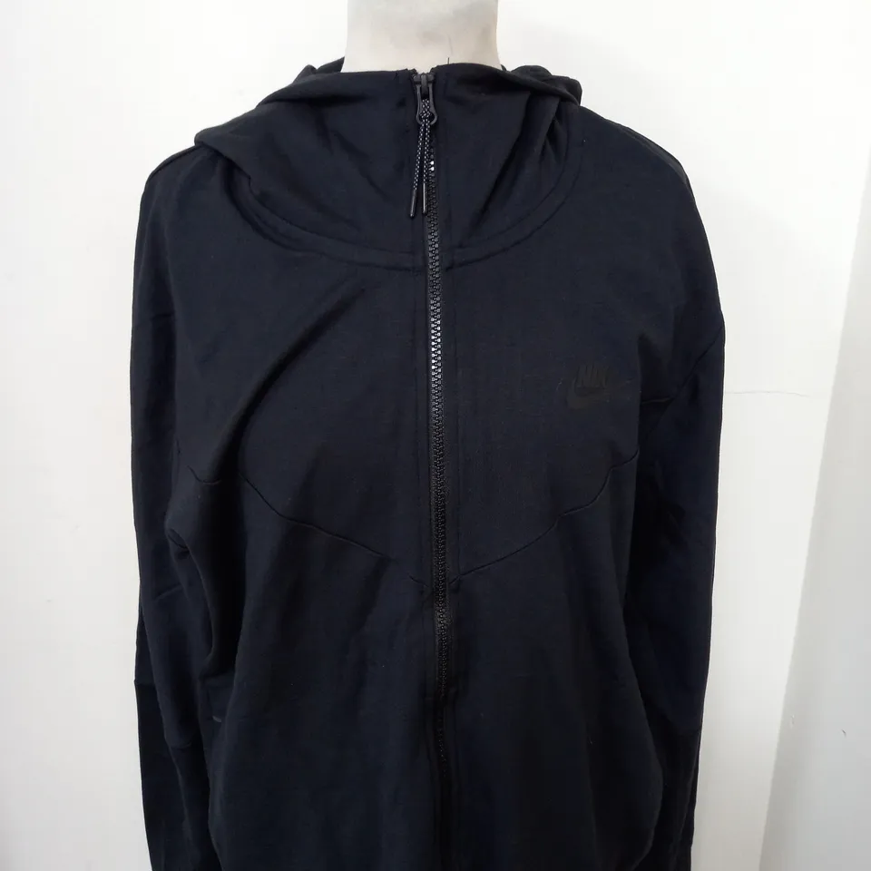NIKE ZIPPED JACKET SIZE L
