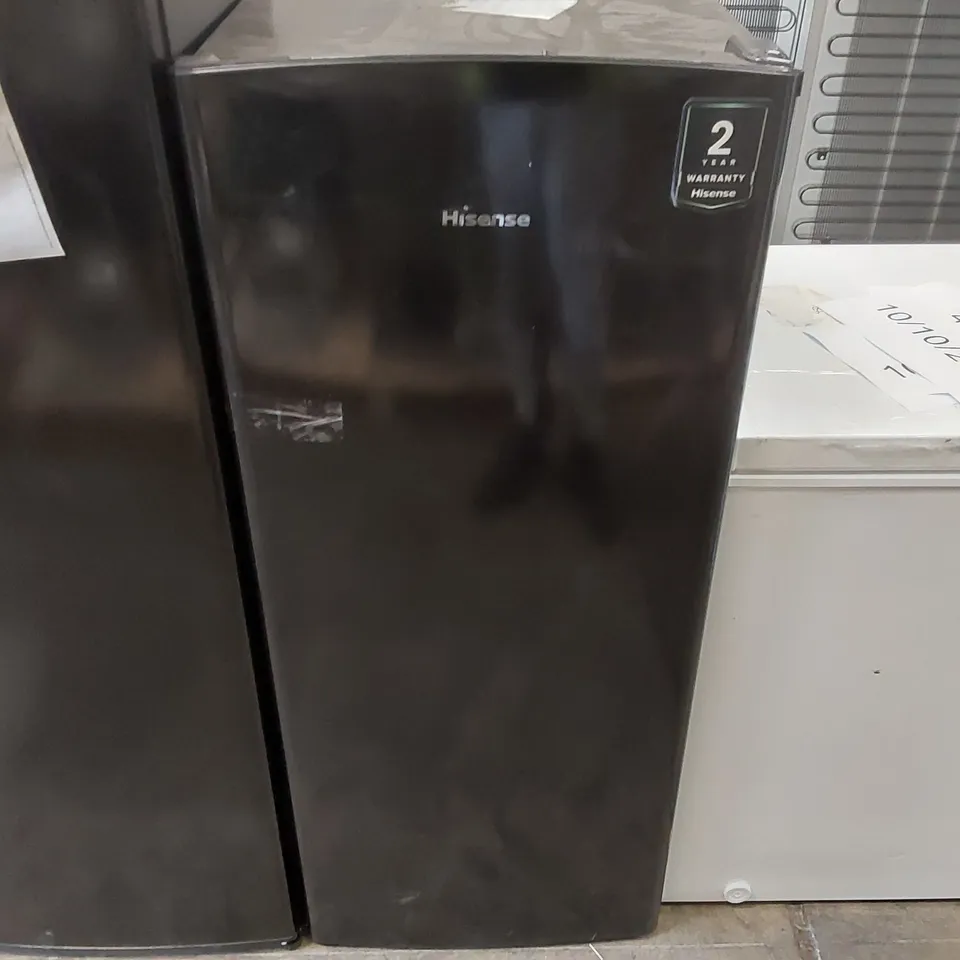 HISENSE RR220D4ABF FRIDGE WITH ICEBOX - UNPROCESSED RAW RETURN