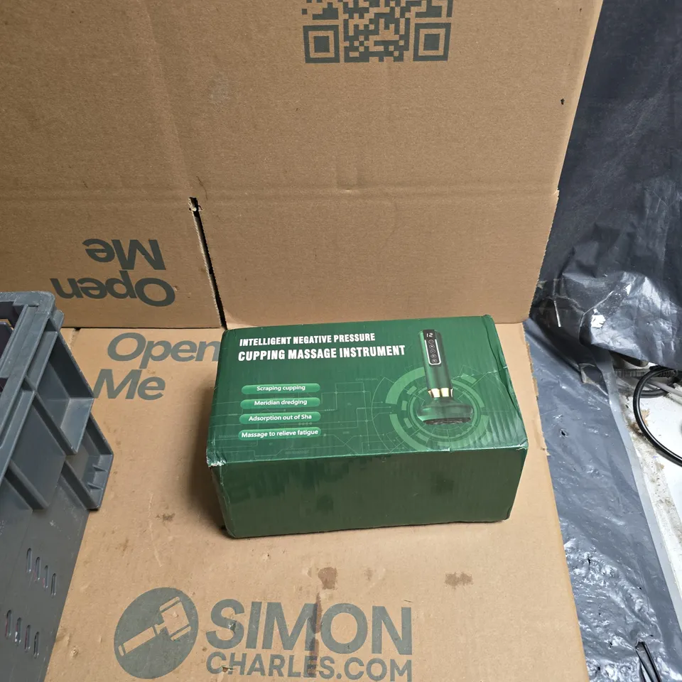 TOTE OF APPROXIMATELY 6 ASSORTED COSMETICS TO INCLUDE: CUPPING MASSAGE INSTRUMENT 