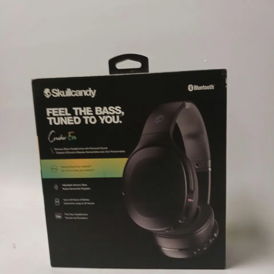 SET OF 2 SKULLCANDY BASS HEADPHONES