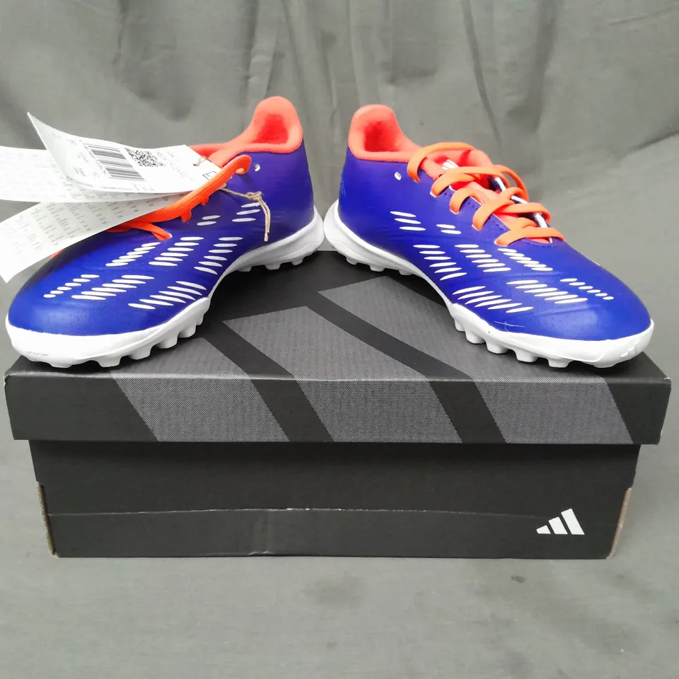 BOXED PAIR OF ADIDAS PREDATOR LEAGUE KID'S SHOES IN BLUE/WHITE/ORANGE UK SIZE 13.5