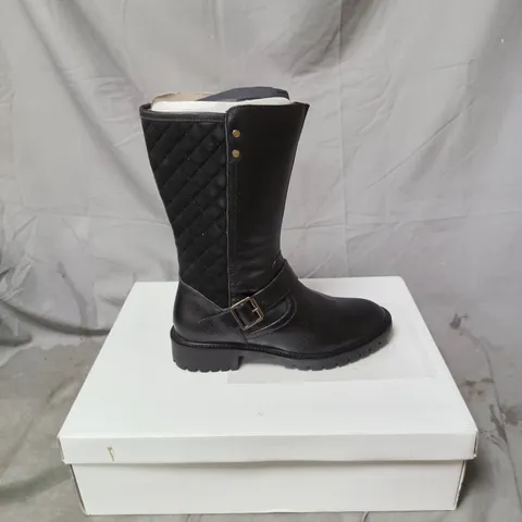 WOMEN'S BLACK KNEE-HIGH BOOT WITH BUCKLE DETAIL UK SIZE 5