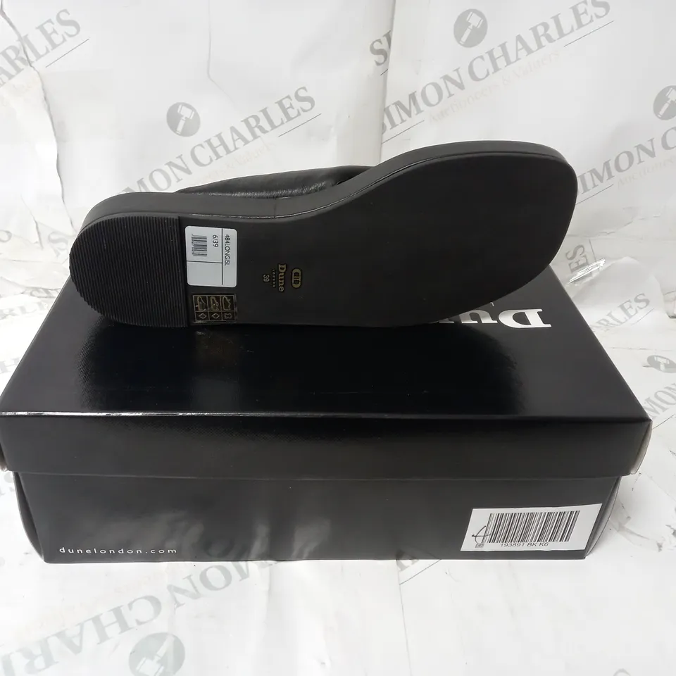 DUNNE LONDON TOE POST SANDALS SIZE 6