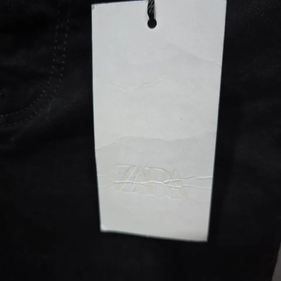 ZARA HIGH-RISE ANKLE JEANS – WOMEN’S, BLACK, UK 8 (EU 36)