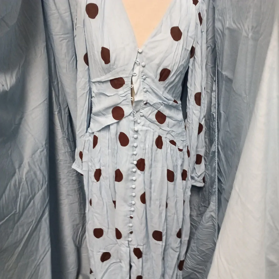 NOBODY'S CHILD PETITE LUNA MIDAXI DRESS – BLUE WITH BROWN POLKA DOTS, UK 10