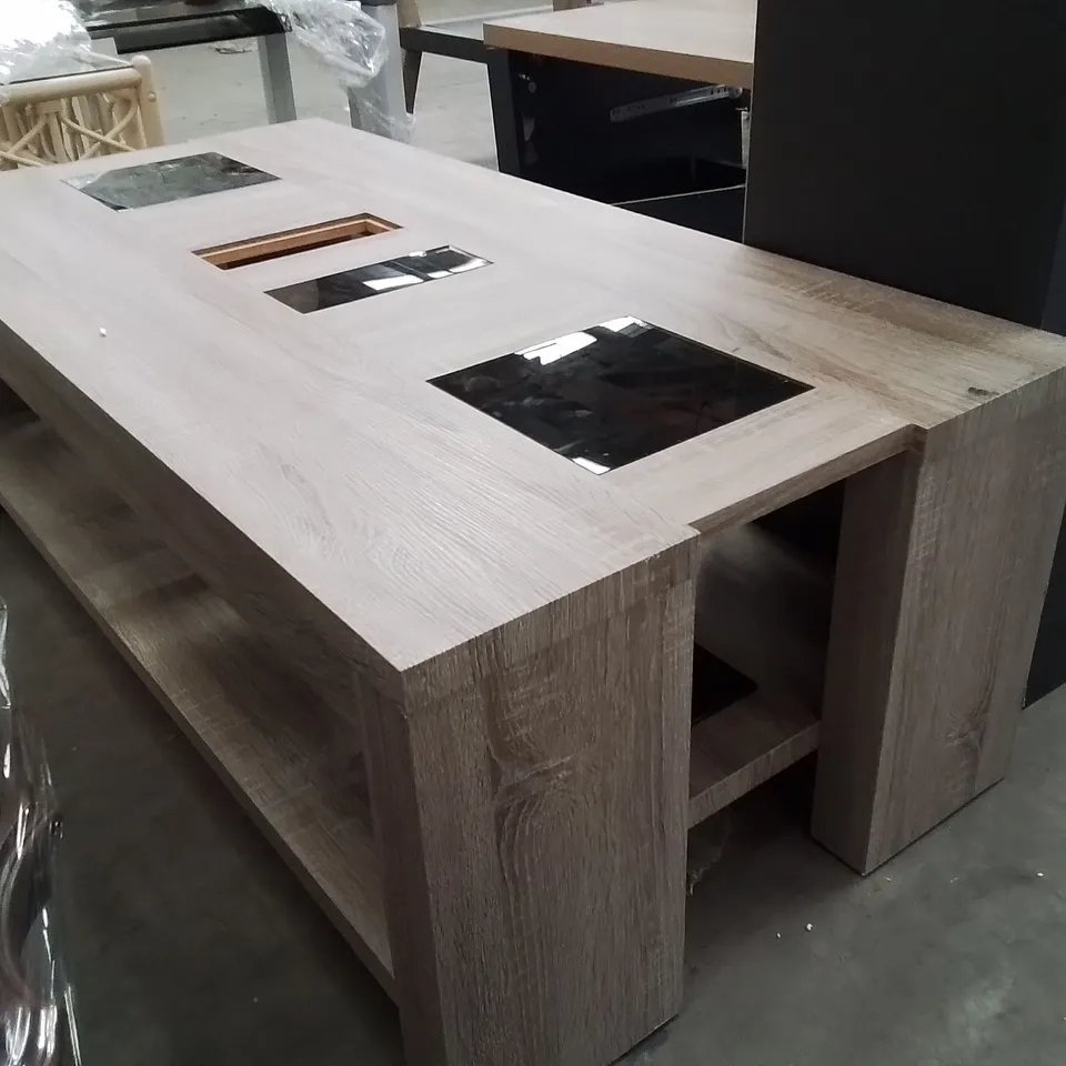 STYLISH MODERN DESIGN COFFEE TABLE (ONE GLASS PANEL MISSING)