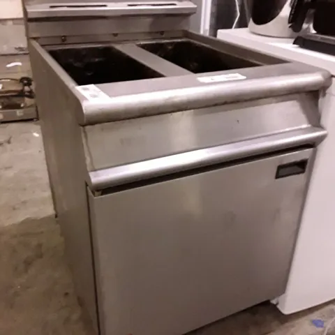 FALCON G3865 DOMINATOR TWIN TANK FRYER