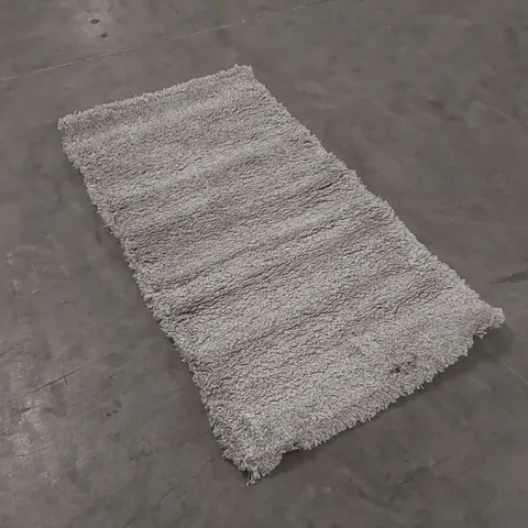 QUALITY DESIGNER AREA RUG - APPROXIMATELY 150 x 80cm