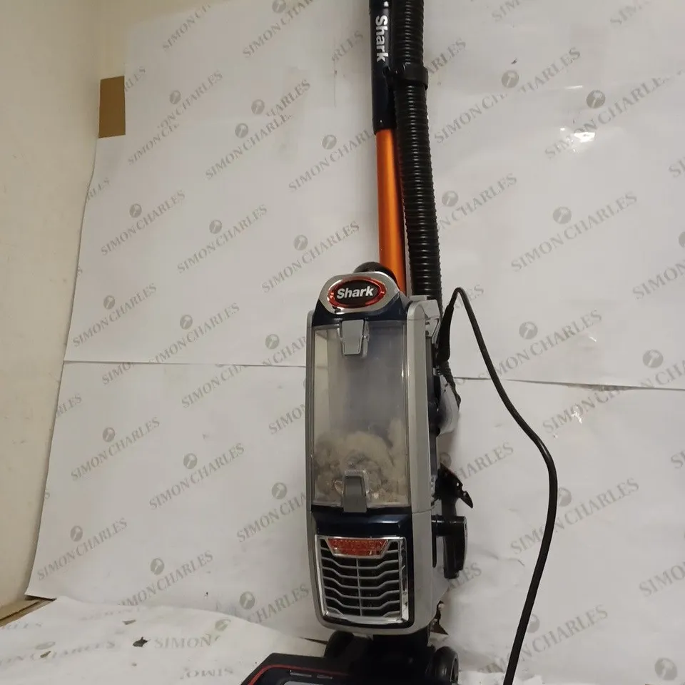 SHARK UPRIGHT VACUUM CLEANER