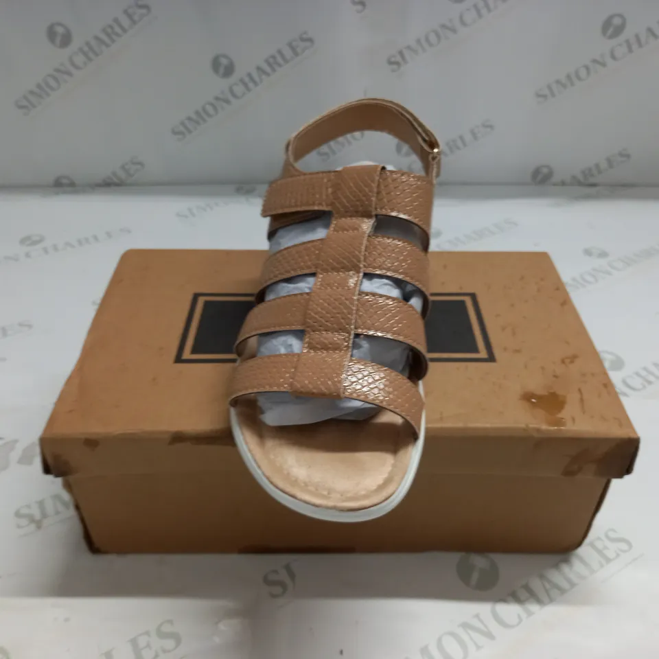 BOXED CUSHION WALK PLATFORM SANDALS IN TAN - SIZE 8