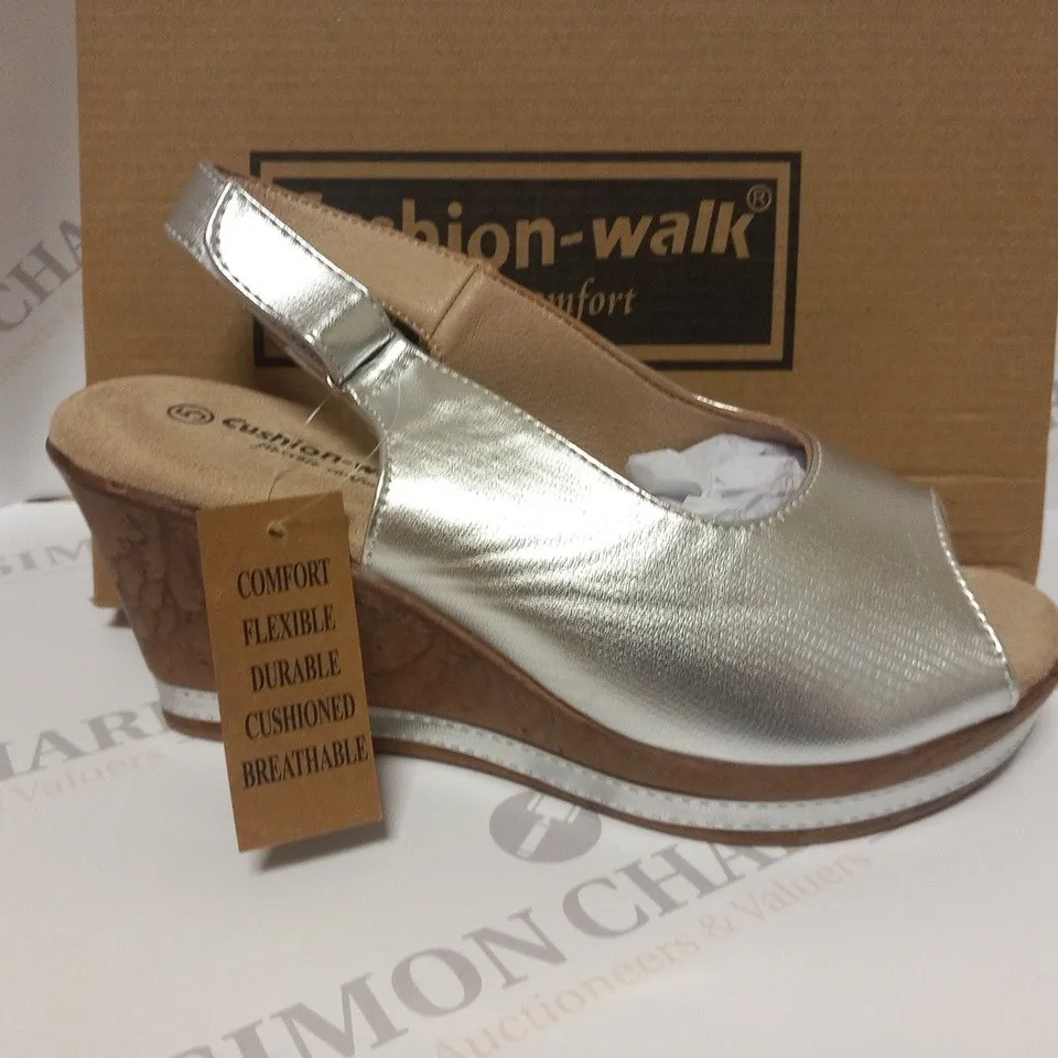 BOXED CUSHION WALK STRAPPD WEDGE SHOE - SILVER - SIZE 5