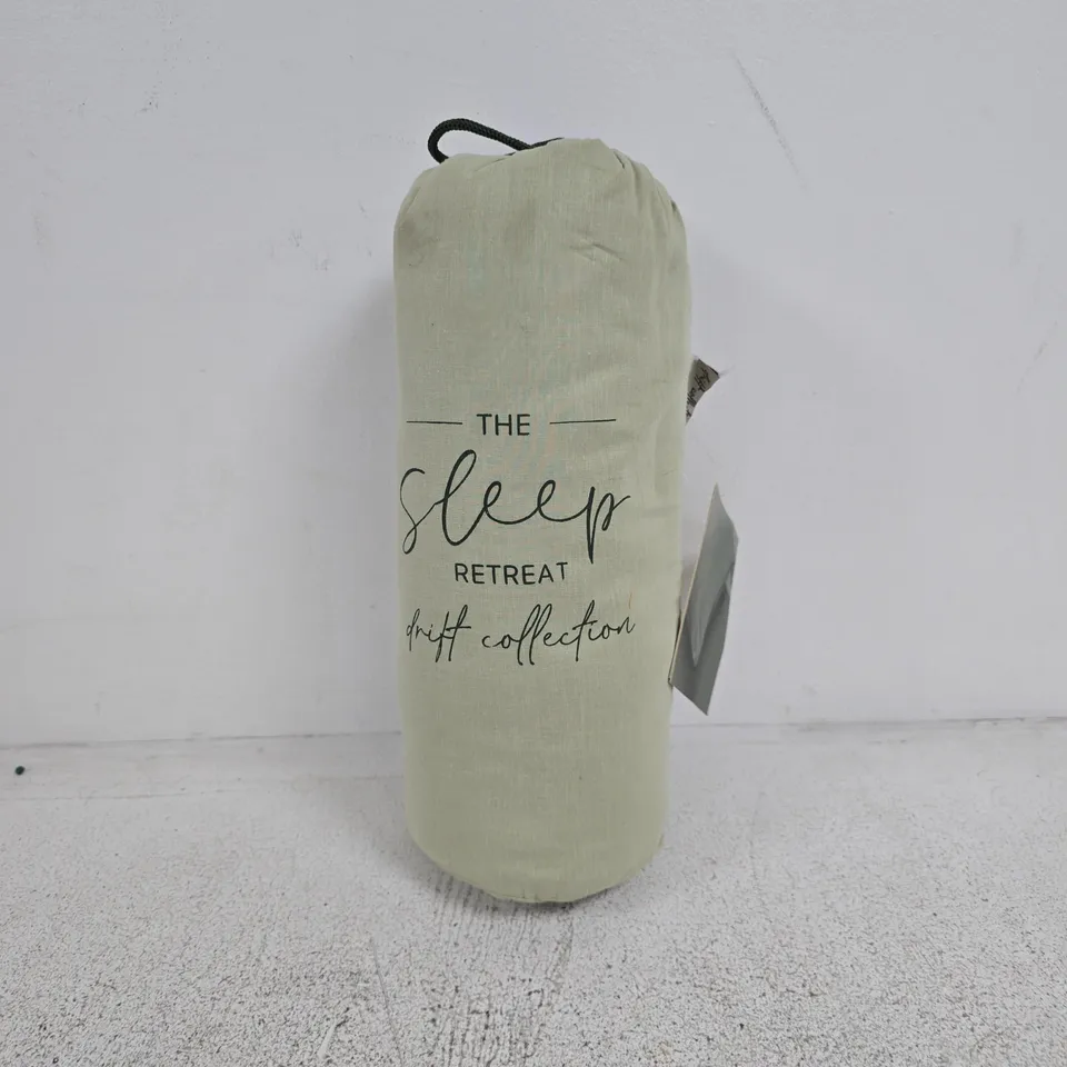DRIFT COLLECTION THE SLEEP RETREAT FIJI SAGE WITH FOREST EDGE DUVET SET KING SIZE