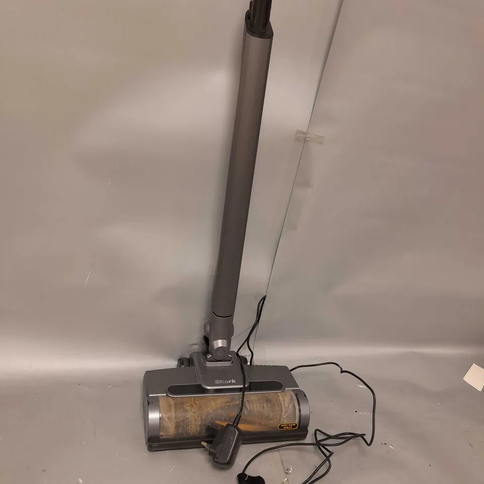 SHARK WANDVAC 2-IN-1 LIGHTWEIGHT CORDLESS HANDHELD VACUUM CLEANER