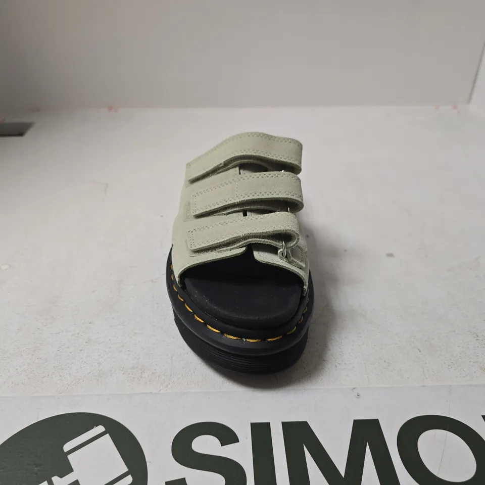 DR MARTENS GREEN/BLACK 6.5 SANDALS