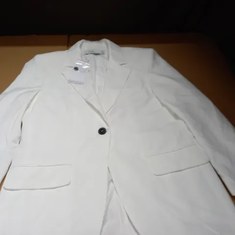 BERSHKA WHITE BLAZER - EUR S