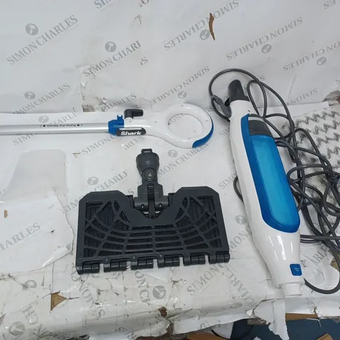 BOXED SHARK KLIK AND FLIP STEAM MOP