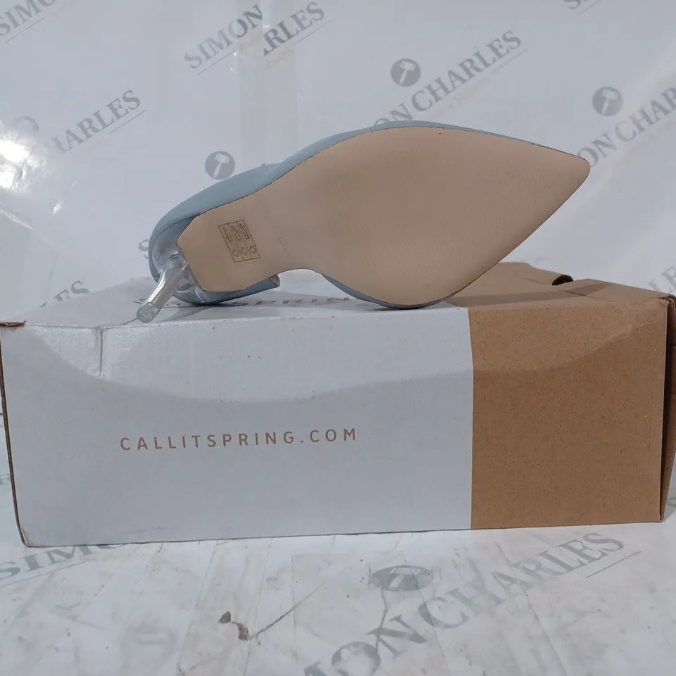 BOXED PAIR OF CALL IT SPRING THAOVEN HEELS IN BLUE SIZE 5