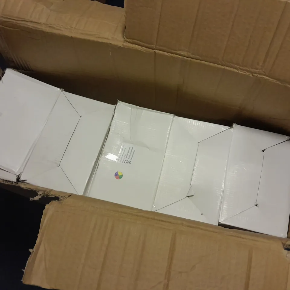 LOT OF 20 BOXED SETS OF XMS-300 COLOURFUL STRING LIGHTS