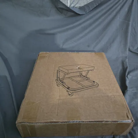 A CUSHION SQUARE STOLL ON WHEELS FLAT PACKED AND SEALED.