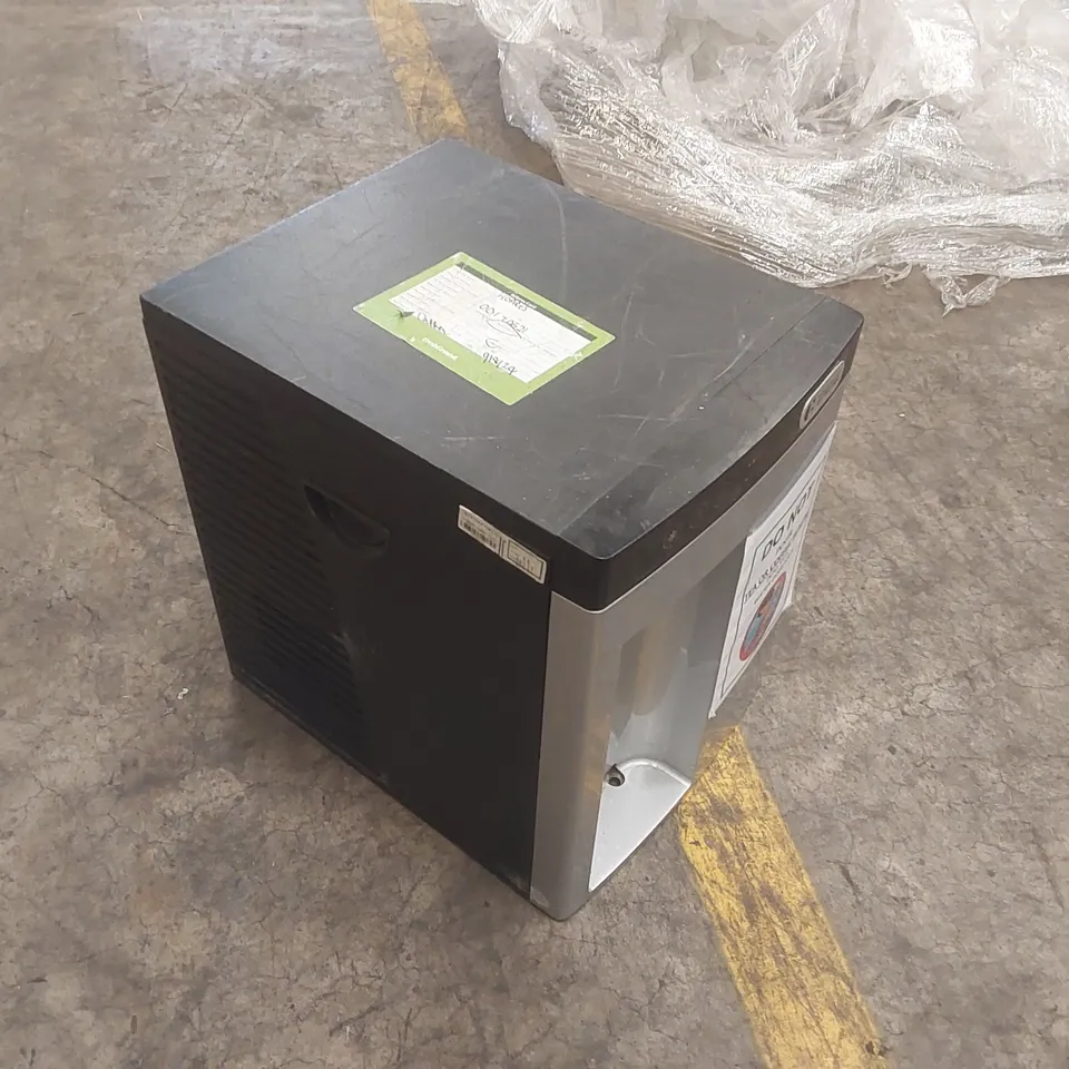 W2 COUNTERTOP CHILLED & SPARKLING COMMERCIAL WATER DISPENSER