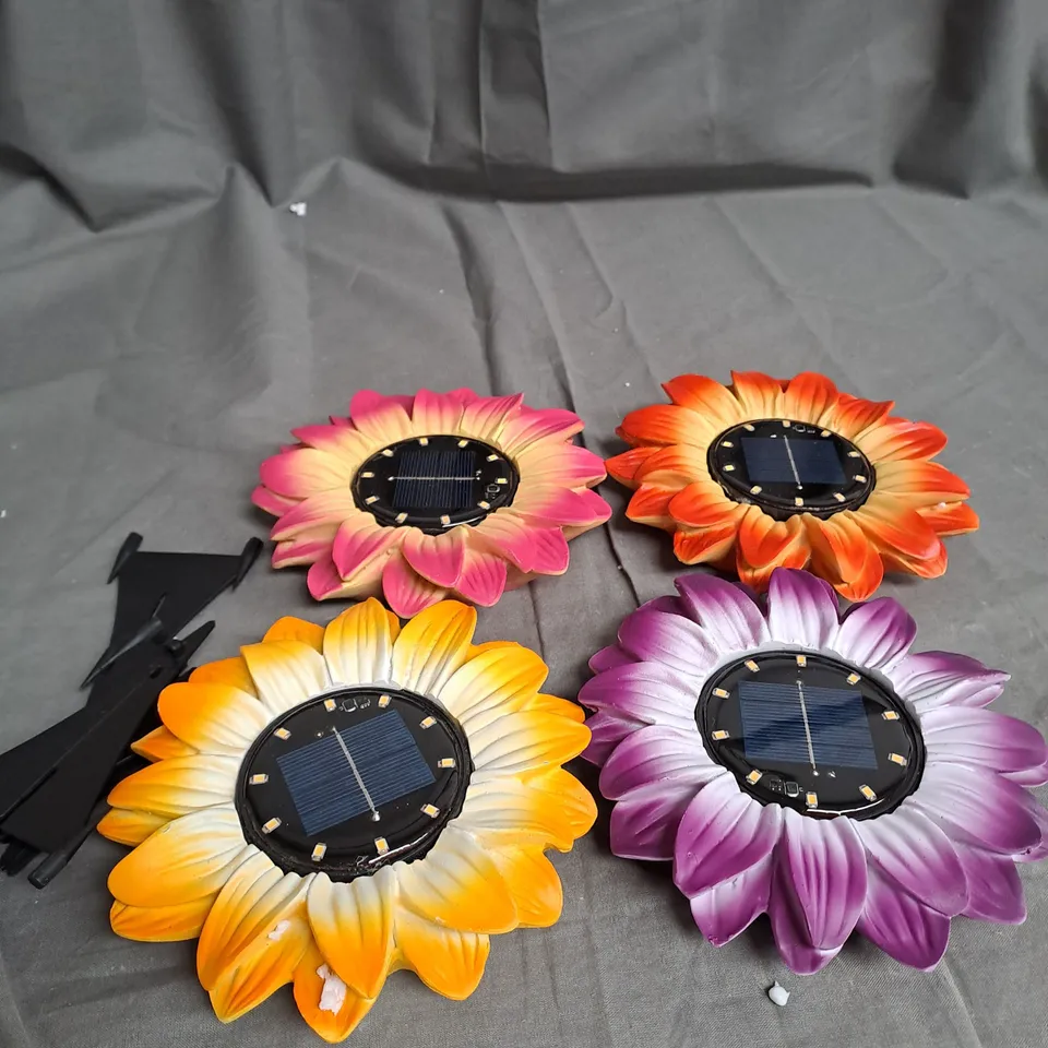 BOXED OUTLET GARDEN REFLECTIONS SET OF 4 SOLAR FLOWER DISC LIGHTS