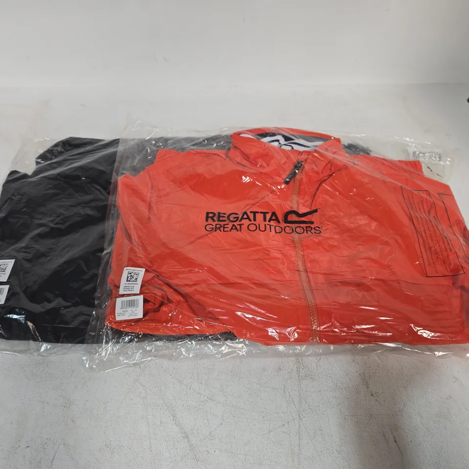 LOT OF APPROXIMATELY 24 ASSORTED BRAND NEW REGATTA AND DARE2BE CLOTHING ITEMS