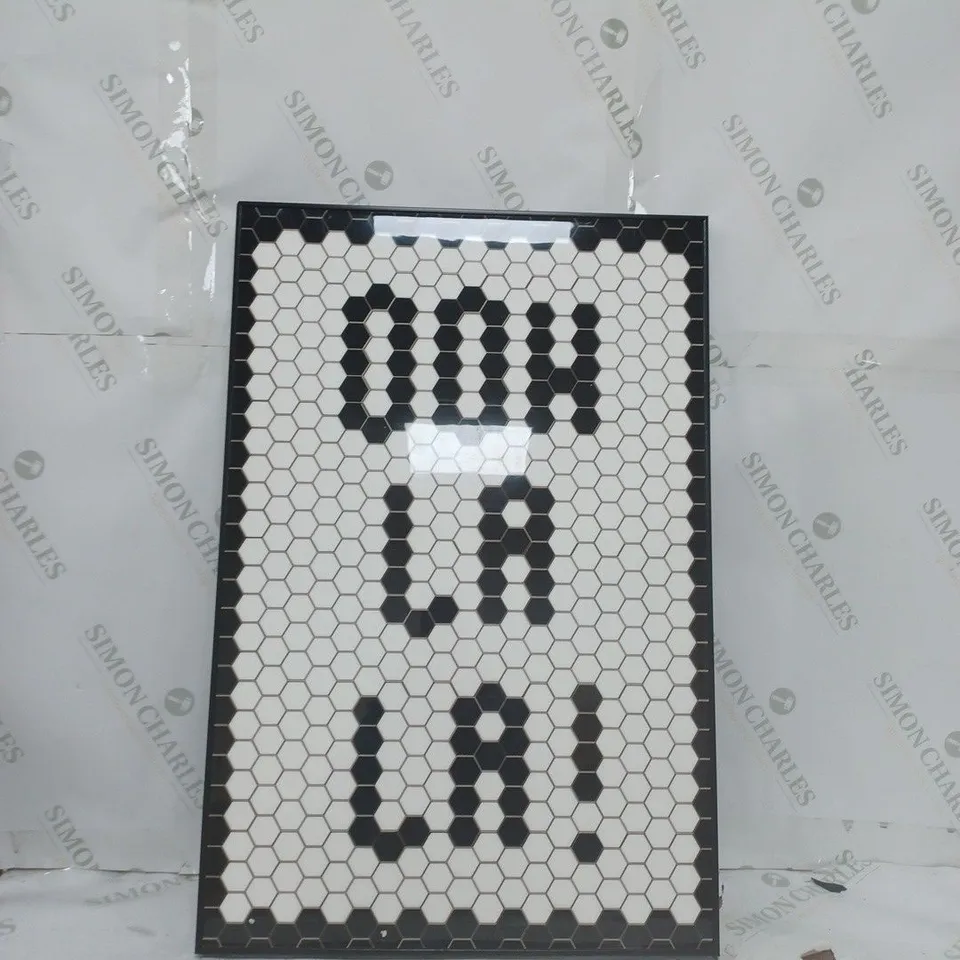 BLACK AND WHITE OOH LA LA! WALL DECOR