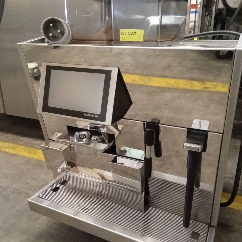 BLACK & WHITE 3 AUTO COFFEE MACHINE