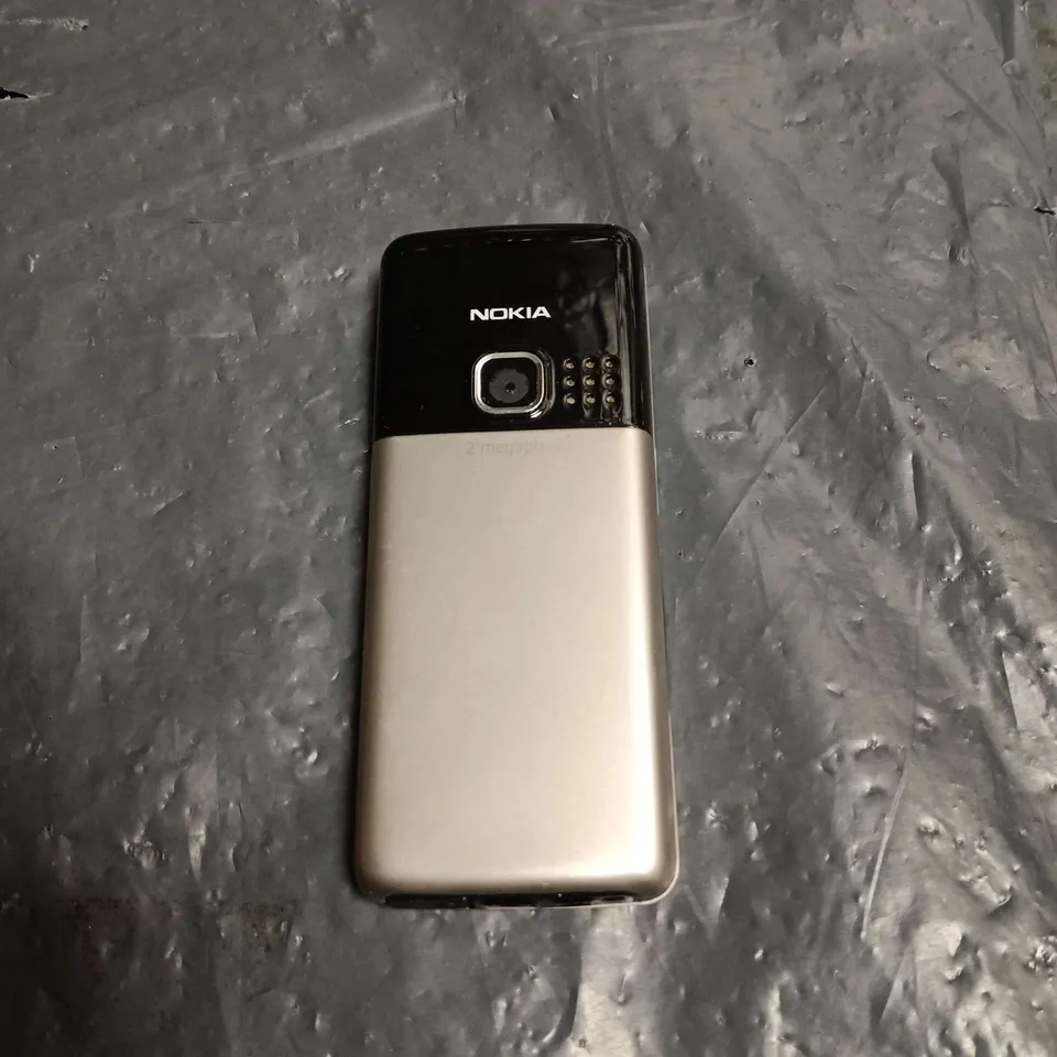 NOKIA MOBILE PHONE – SILVER & BLACK, 2MP CAMERA 