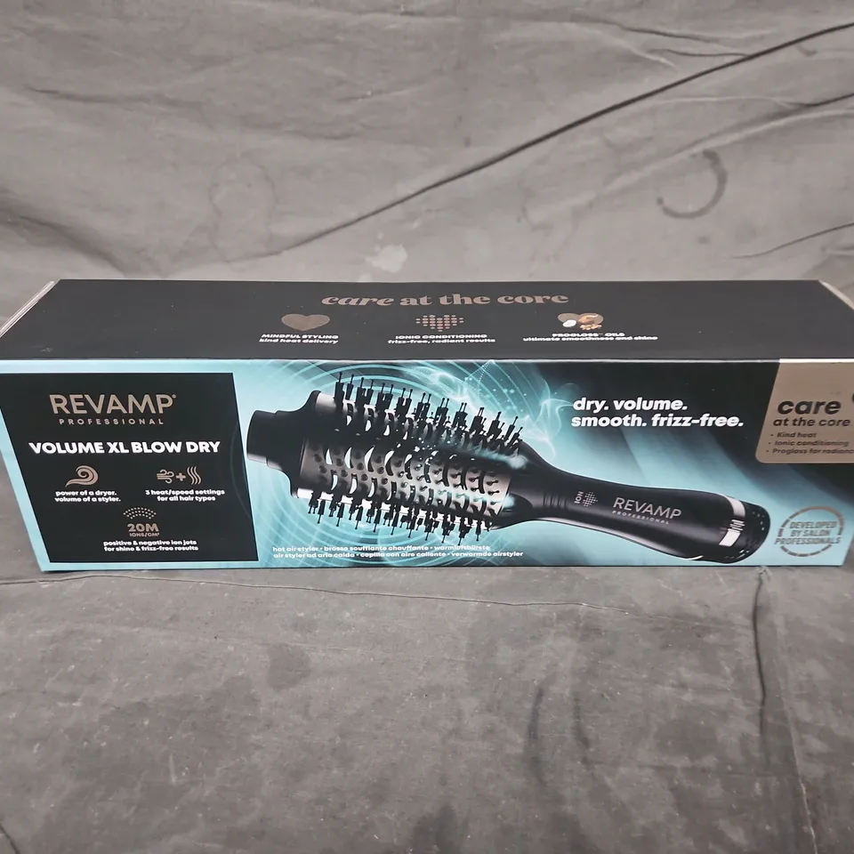 BOXED AS NEW REVAMP VOLUME XL BLOW DRY 