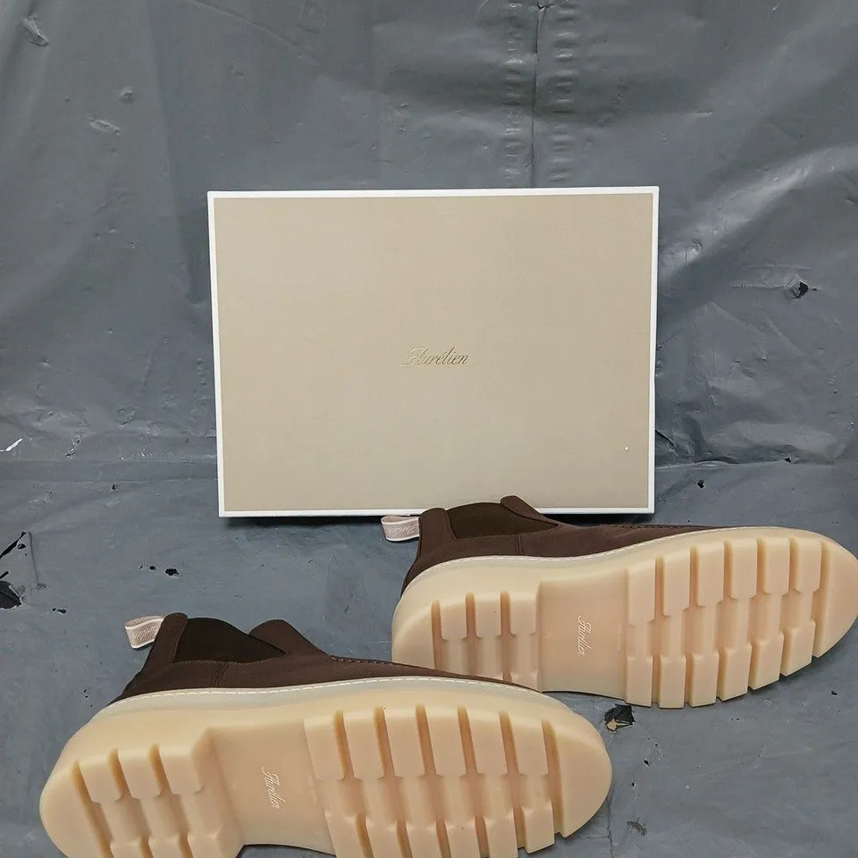 BOXED PAIR OF AURELIEN MEN SNOW CHELSEA BOOT IN BORWN SIZE 42 