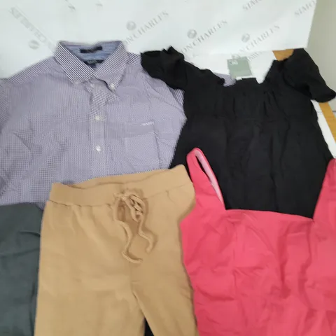 LARGE QUANTITY OF ASSORTED CLOTHING ITEMS TO INCLUDE GANT, H&M AND ATMOSPHERE