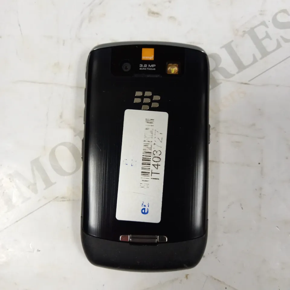 BLACKBERRY 8900 MOBILE PHONE 