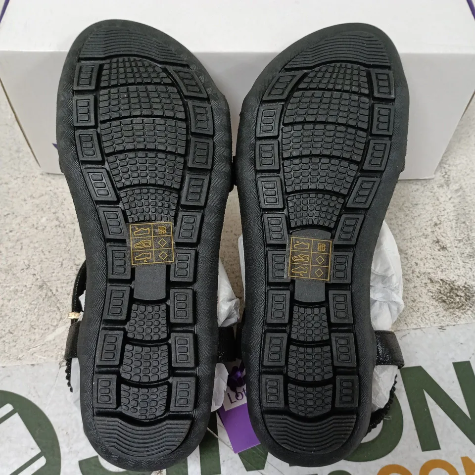 BOXED PAIR OF LOTUS DOMENICA SHOES IN BLACK - UK 4