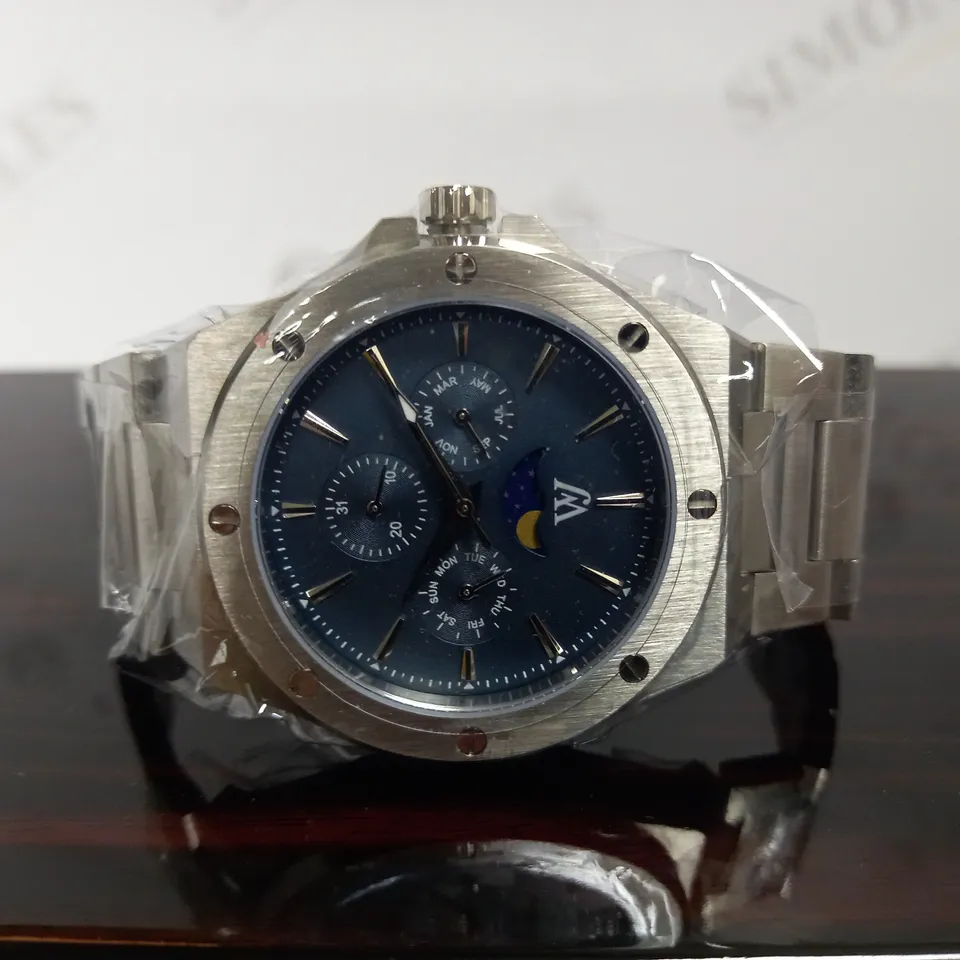 WILLIAM JOURDAIN DETAIL BEZEL TRIPLE DIAL BLUE-GREY FACE BRACELET STRAP WATCH