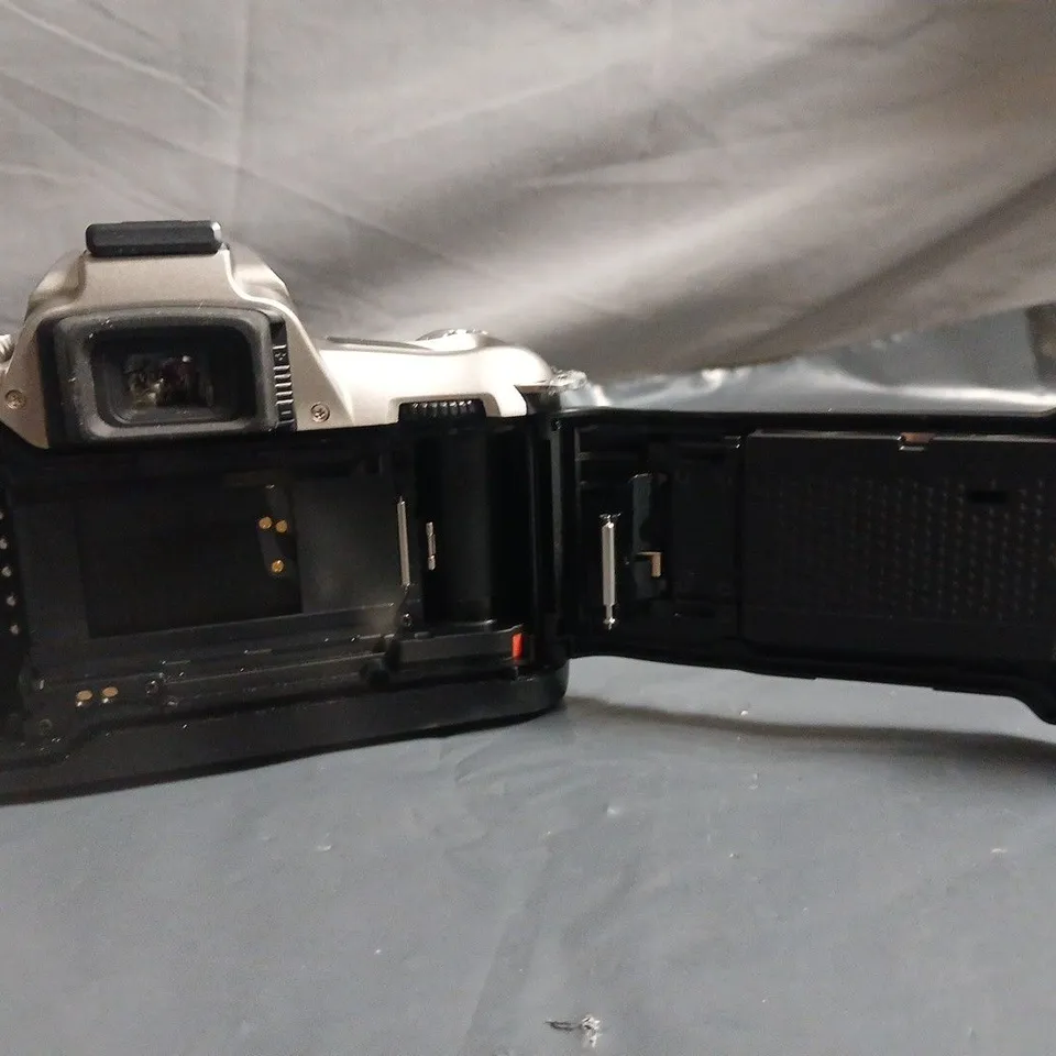 UNBOXED NIKON F55 CAMERA