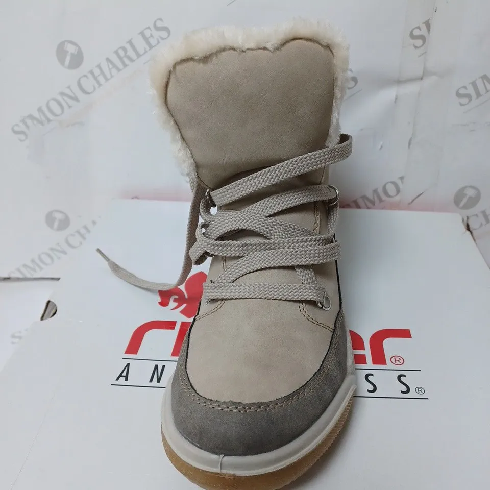BOXED RIEKER ANTISTRESS WARM HIKING BOOTS, CREAM - SIZE 5