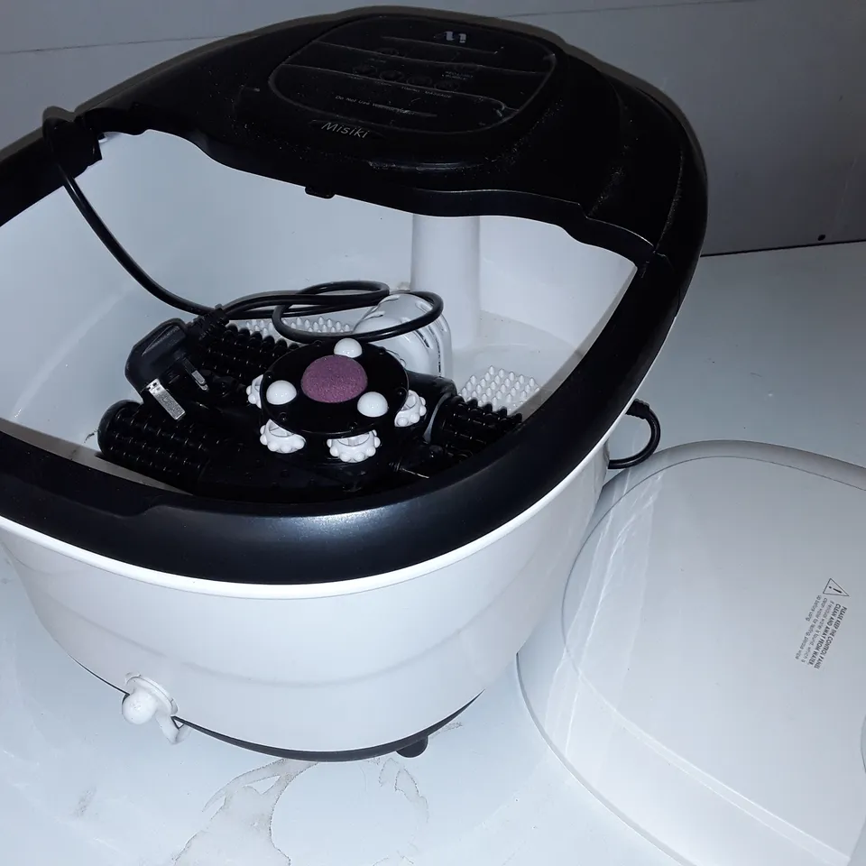 UNBOXED MISKI FOOTSPA
