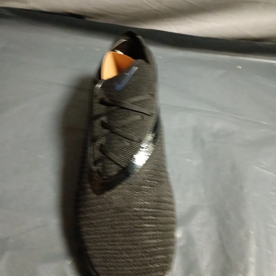 NIKE BLACK KNITTED FOOTBALL BOOTS –UK SIZE 10