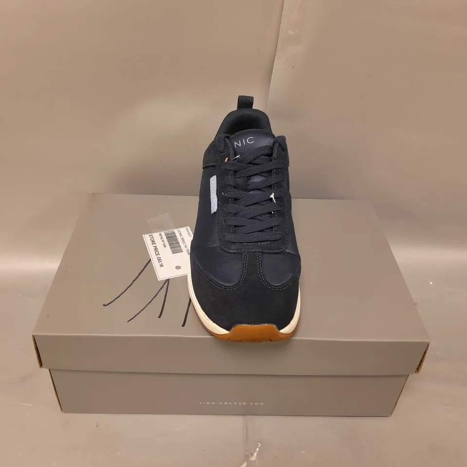 BOXED VIONIC BREILYN TRAINER SIZE 5.5