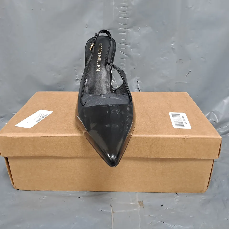 BOXED PAIR OF KAREN MILLEN POINTED TOE STILETTO HEEL SHOES IN BLACK SIZE EU 41