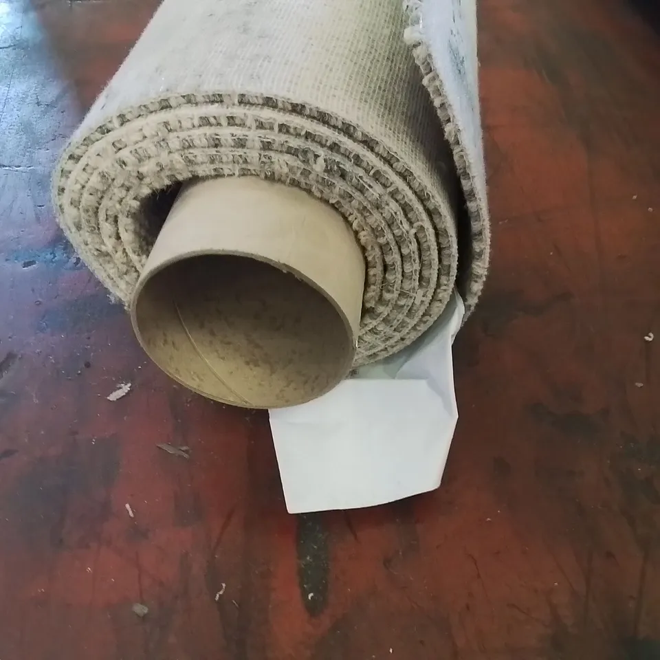 ROLL OF QUALITY LAKELAND HRD RAMSBECK // APPROX SIZE: 4 X2.82