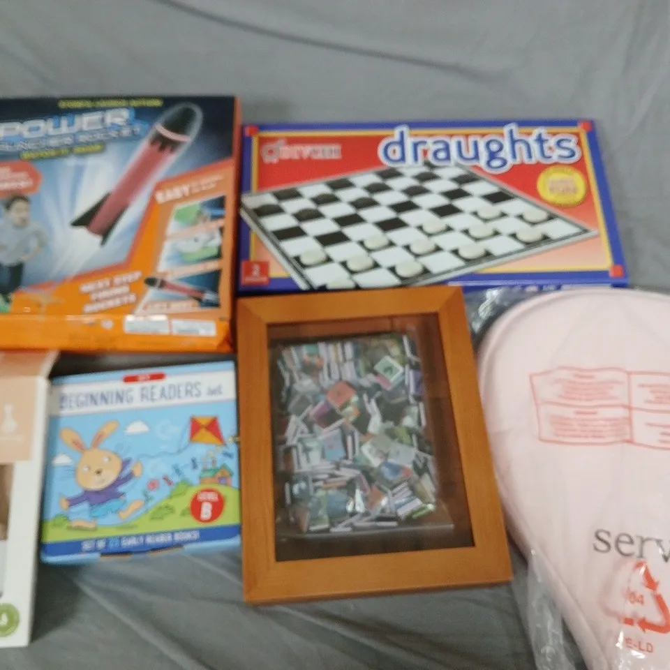 LARGE QUANTITY OF ASSORTED TOYS AND GAMES TO INCLUDE, LAUNCHER ROCKET, DRAUGHTS AND BEGINNER READING