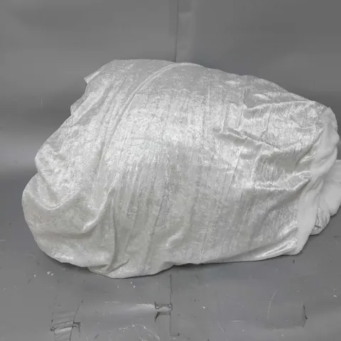 COZEE HOME CRUSHED VELVET AND VELVETSOFT  DUVET SET DOUBLE SIZE
