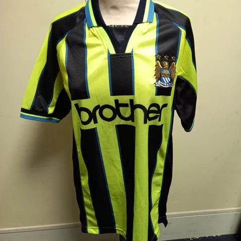 SCORE DRAW MANCHESTER CITY 1999 WEMBLEY SHIRT, MEDIUM